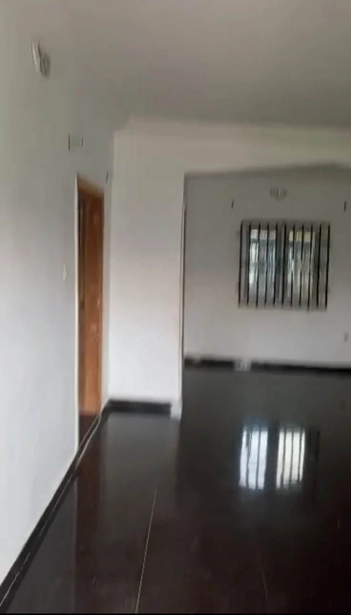 3 Bedroom Flat for Rent in Ugbor, Edo - Image 1