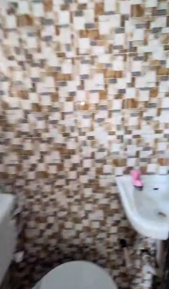 1 Bedroom Flat for Rent in Okhun, Edo - Image 3