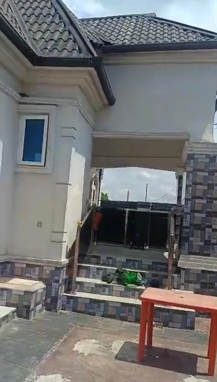 Bungalow for Sale in Uhie, Edo - Image 2