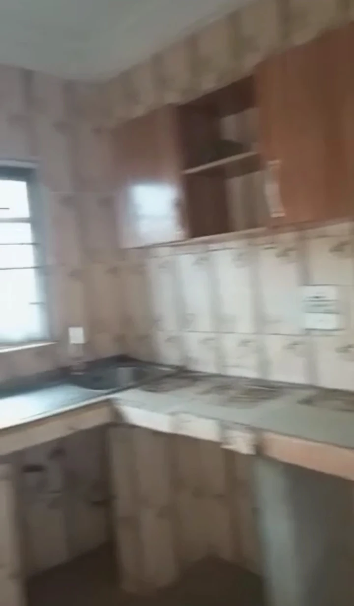 2 Bedroom Flat for Rent in Peanuts, Edo - Image 1