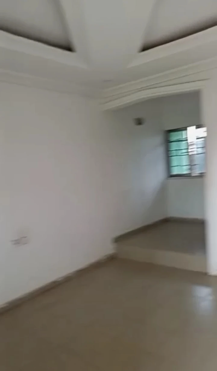2 Bedroom Flat for Rent in Peanuts, Edo - Image 3
