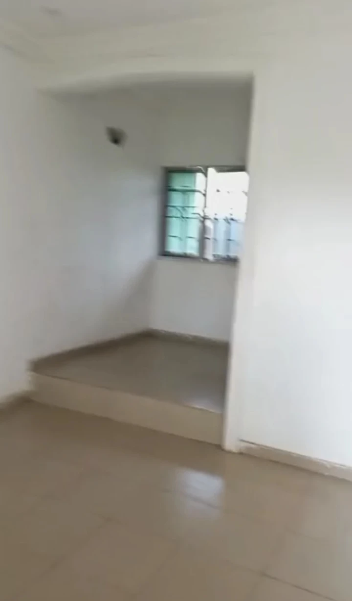 2 Bedroom Flat for Rent in Peanuts, Edo - Image 2