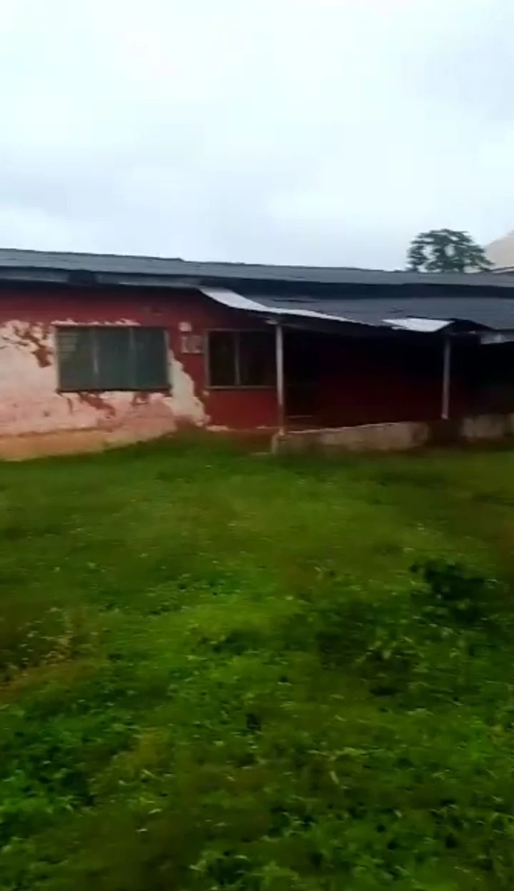Bungalow for Sale in Ekenwan road, Edo - Image 1