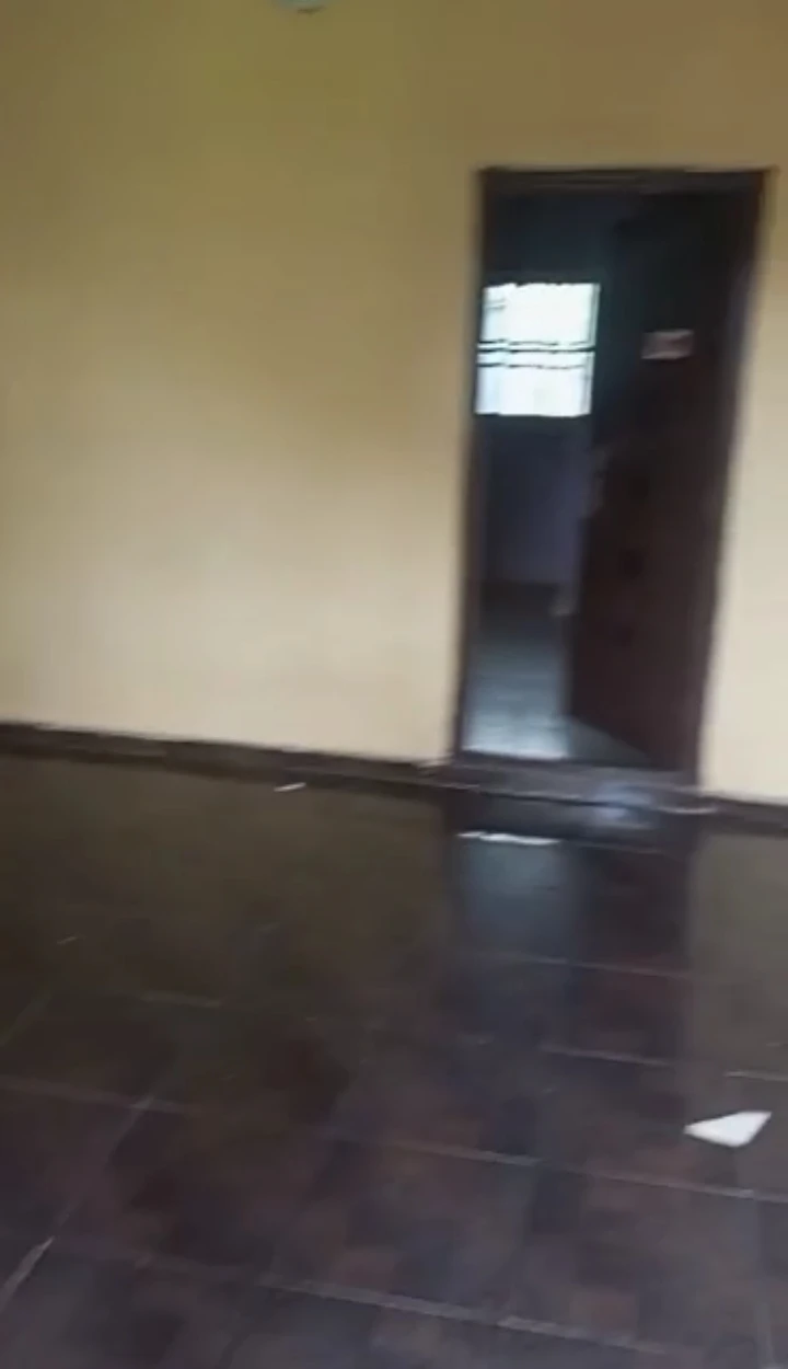 1 Bedroom Flat for Rent in Peanut, Edo - Image 1