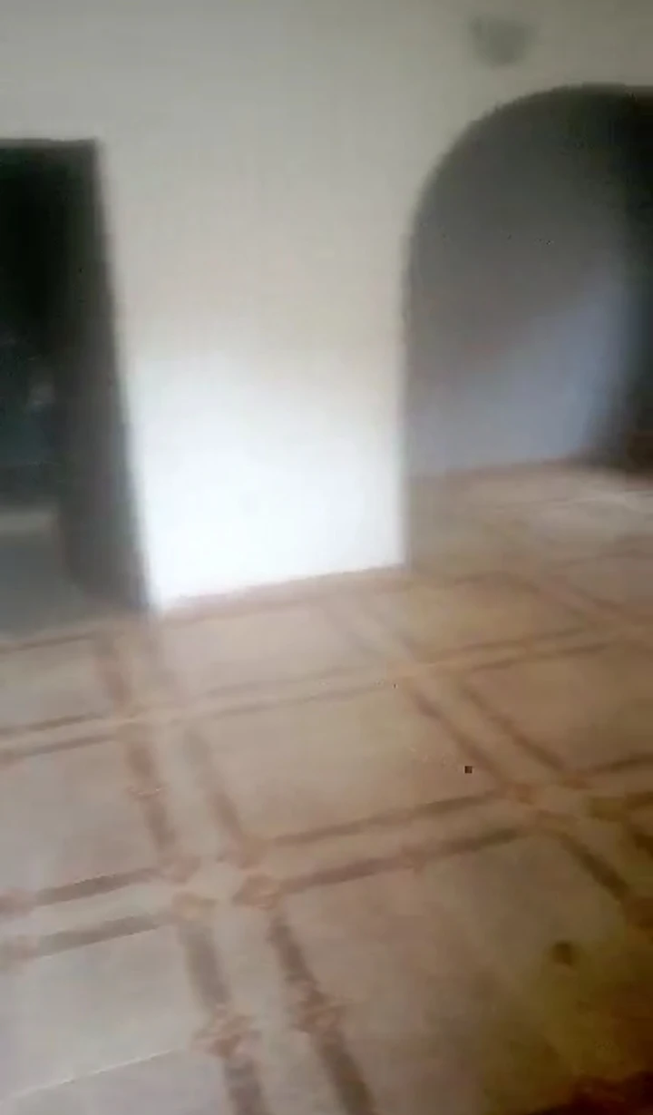 2 Bedroom Flat for Rent in Trade fair of Ekehuan road, Edo - Image 1