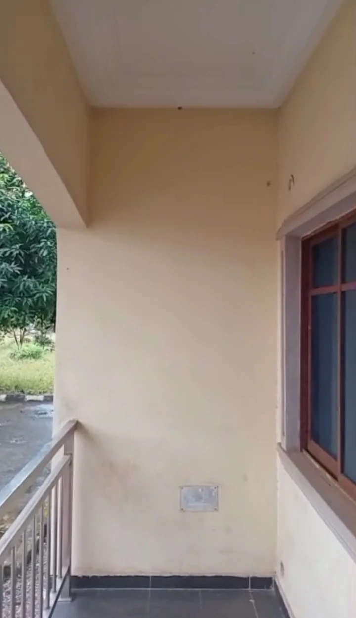3 Bedroom Flat for Rent in Ugbor Central, Edo - Image 2