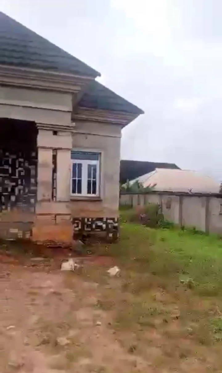 Bungalow for Sale in Okabere road off Benin Sapele road, Edo - Image 1