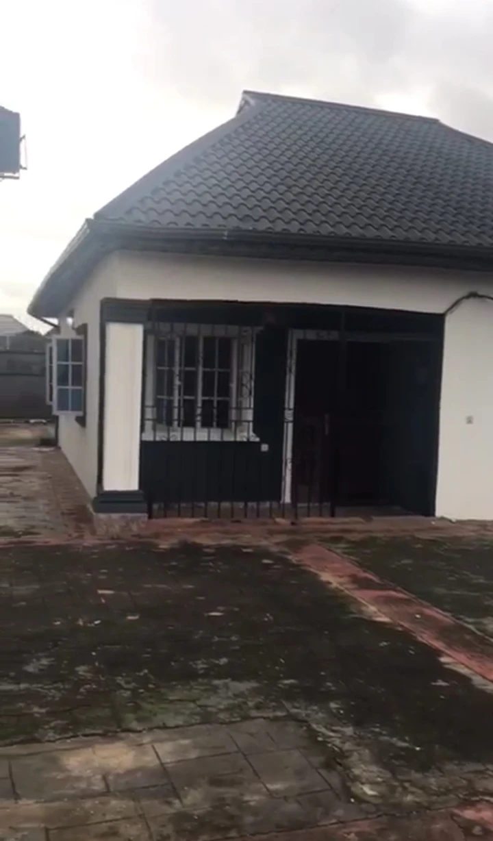 2 Bedroom Flat for Rent in pz road, Edo - Image 4