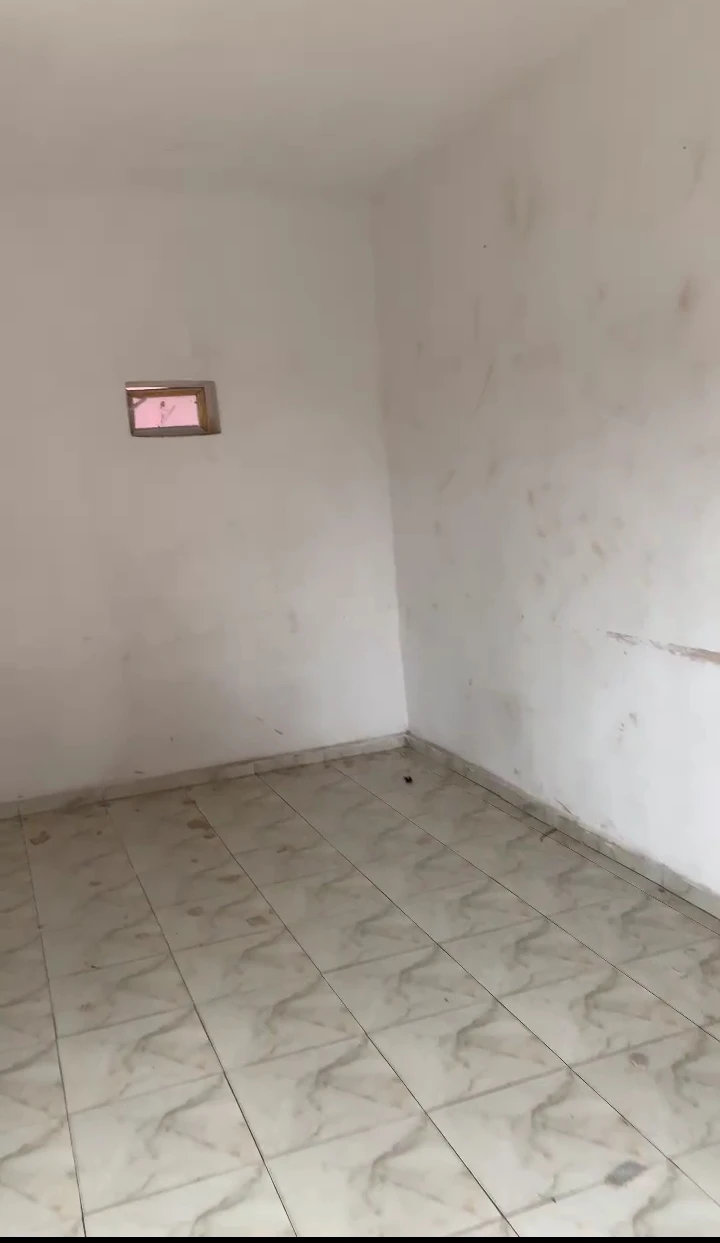 Store for Sale in Ogida Siloku, Edo - Image 1