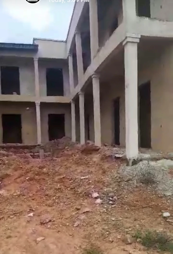 Uncompleted Building for Sale in Amagba community, off Ugbor village road benin, Edo - Image 1