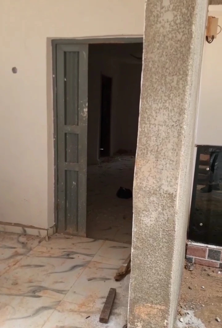 2 Bedroom Flat for Rent in Gapiona road, off airport road, Edo - Image 1