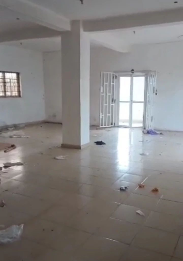 Hall for Lease in Edo street junction, Edo - Image 1