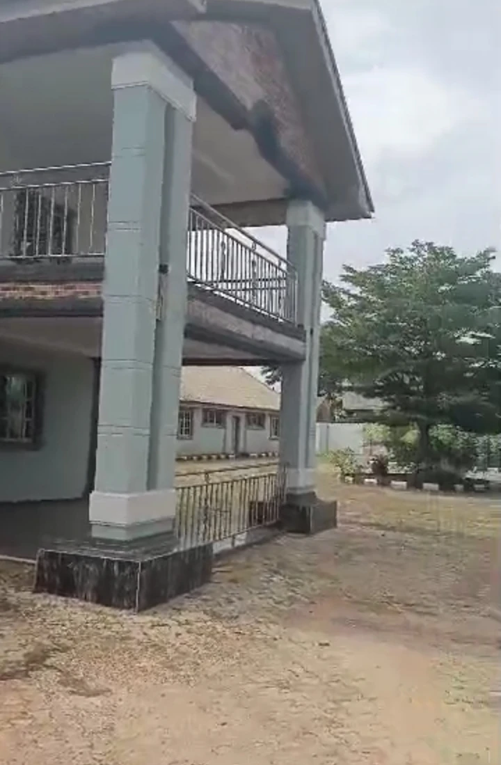Duplex for Lease in Oguwenyi off airport road benin city, Edo - Image 1