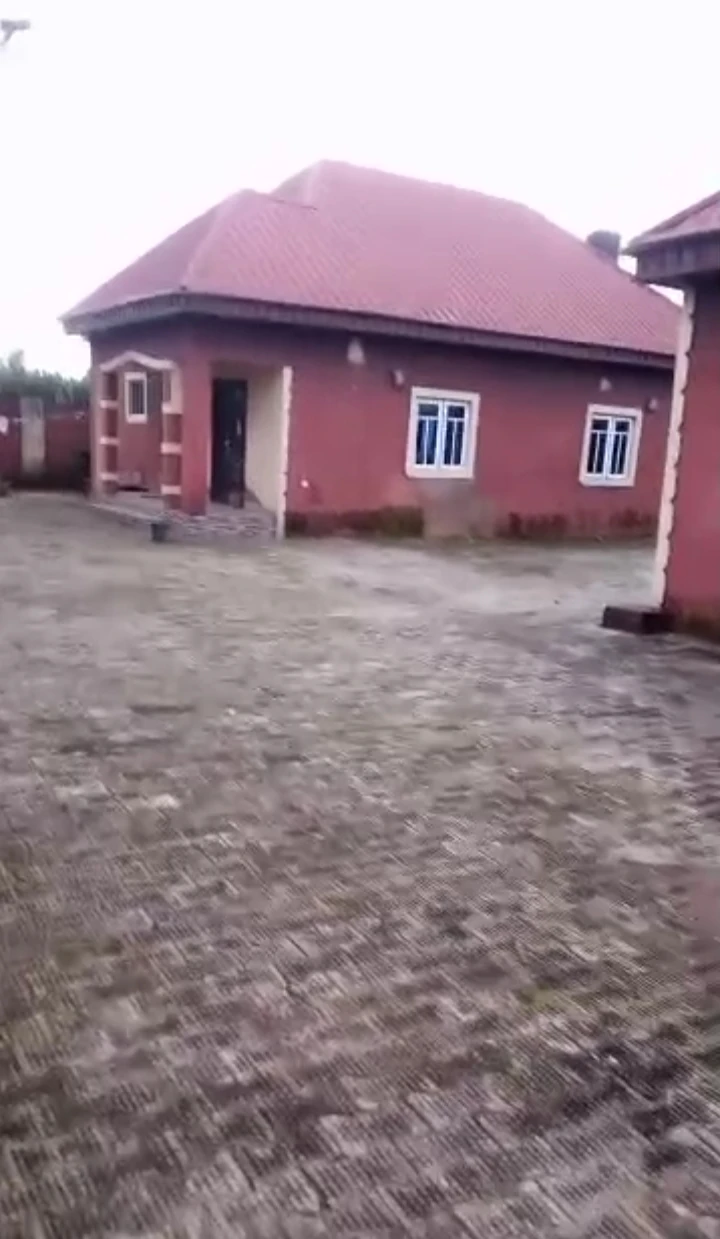 Bungalow for Sale in Back of winners, Edo - Image 1