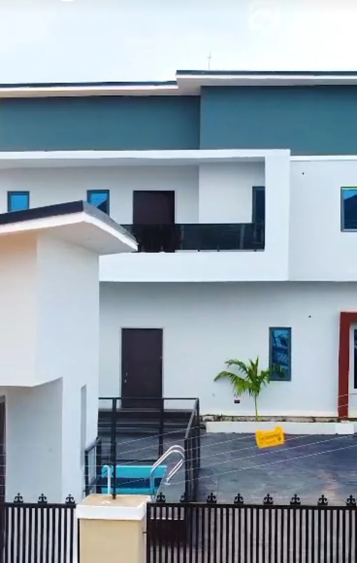 Bungalow for Sale in Oguwenyi Ugbor GRA, Edo - Image 1