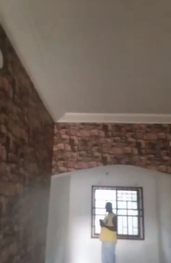 3 Bedroom Flat for Lease in Oguwenyi Quarters, Edo - Image 1