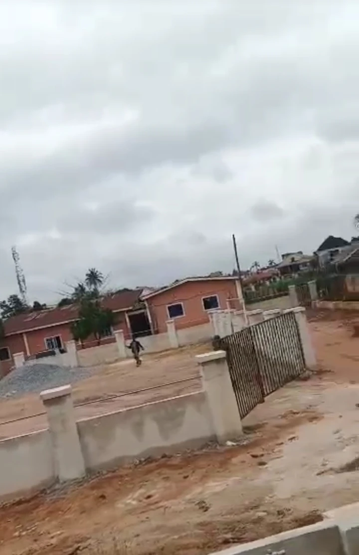 Land for Sale in Giwa Amu off Ruben agho, Edo - Image 1