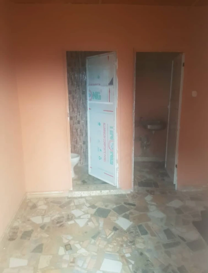 SelfContain for Lease in second East Circular, Edo - Image 1