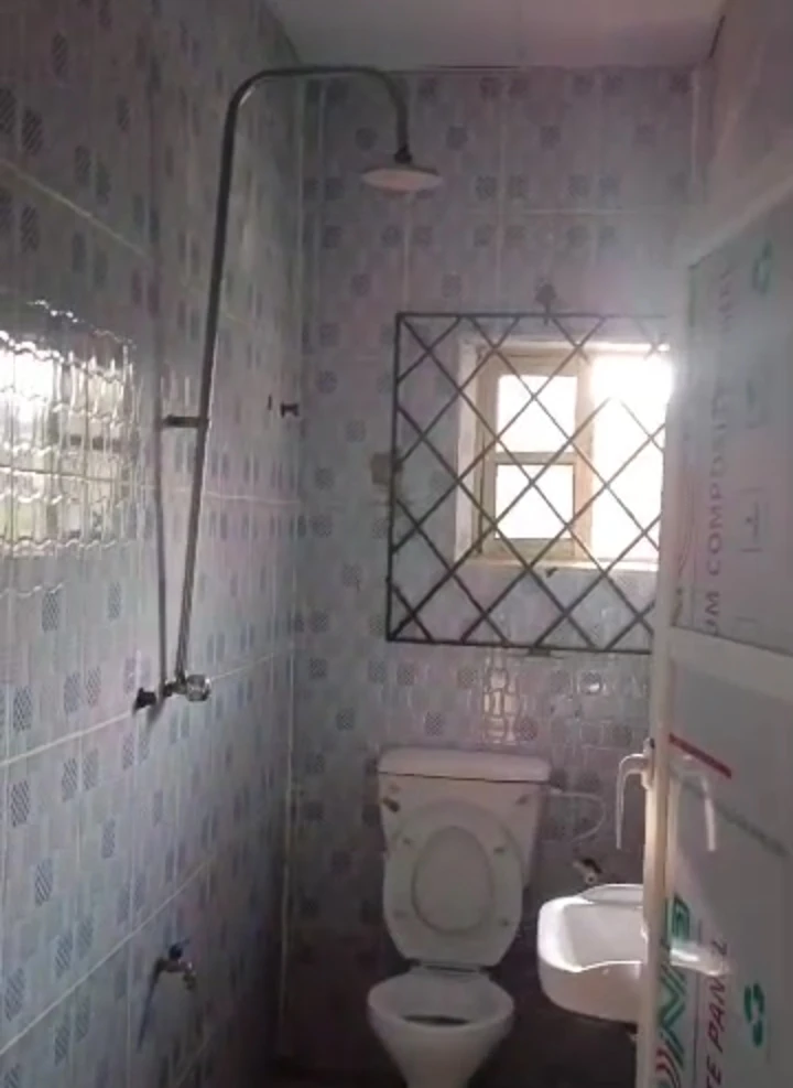 2 Bedroom Flat for Rent in Estate Gate, Edo cover picture