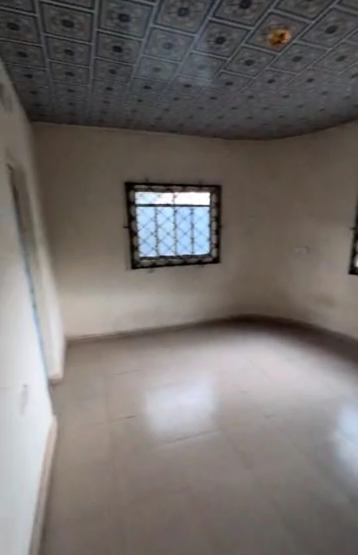 3 Bedroom Flat for Rent in Isihor, Edo cover picture