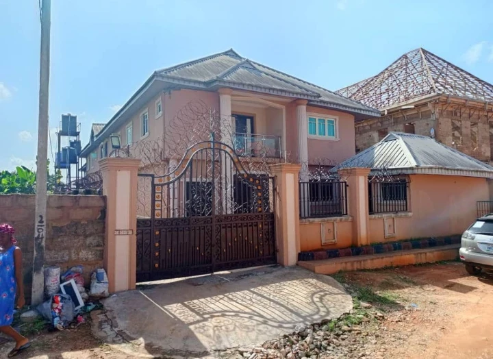 3 Bedroom Flat for Sale in Edo street Irhirhi quarters, Edo cover picture