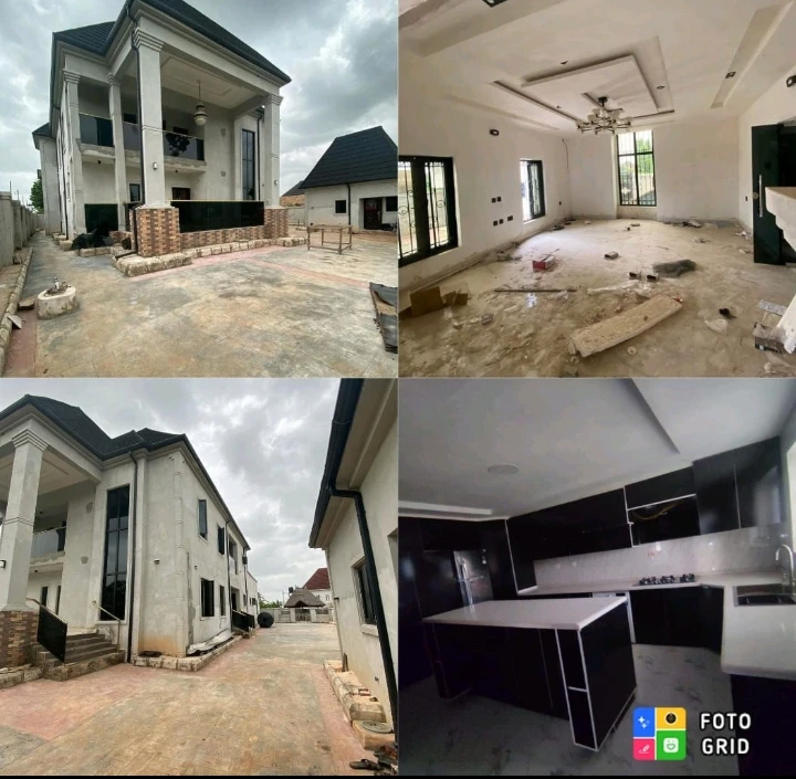 Duplex for Sale in ulemo quarters, Edo cover picture
