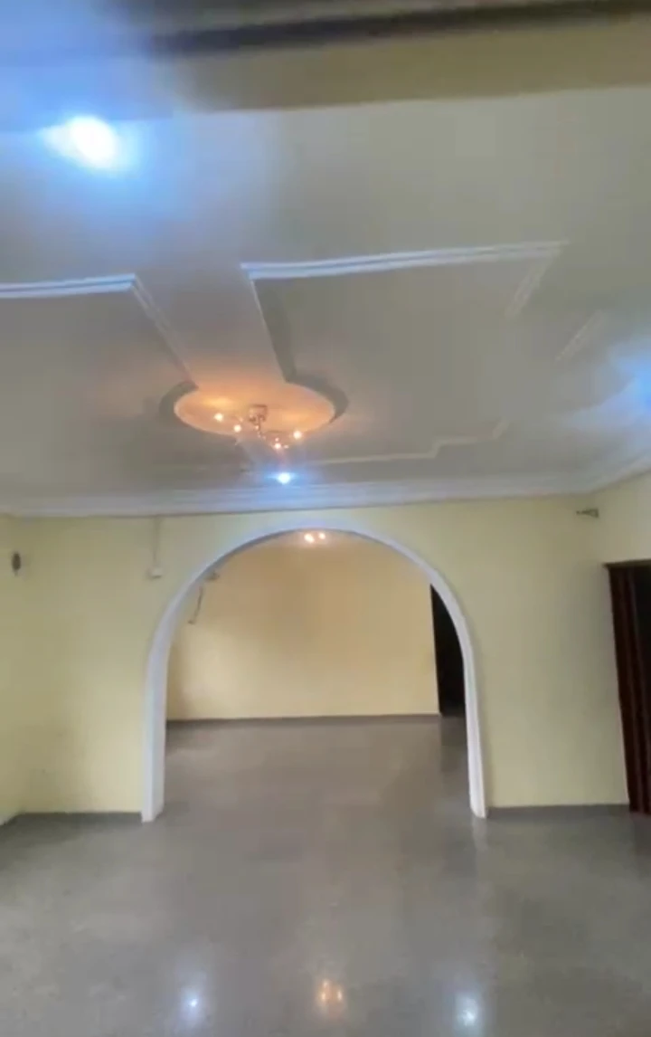 2 Bedroom Flat for Lease in Tarred road off Gapiona avenue, Edo cover picture