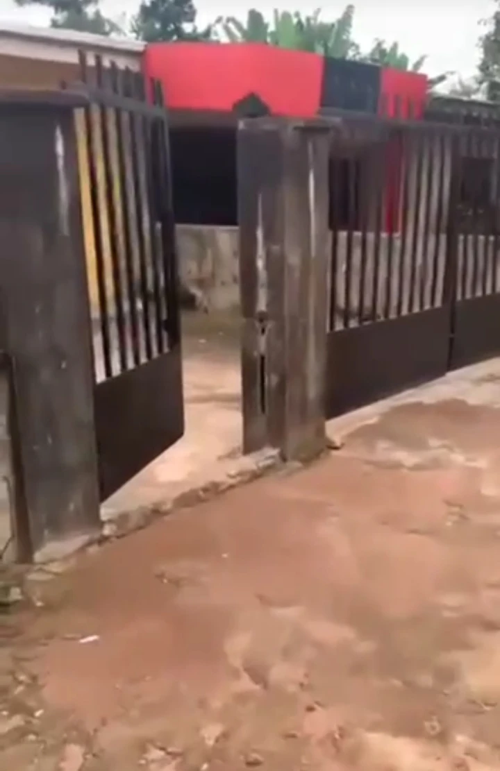Bungalow for Sale in aguobasimin close to government house, Edo