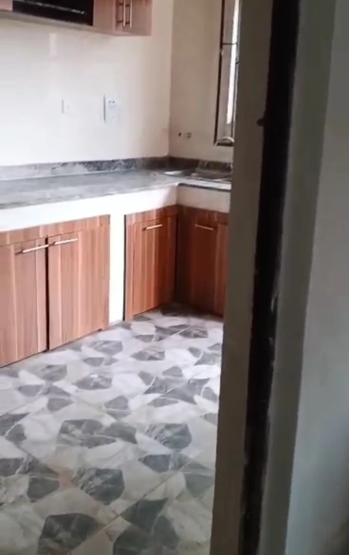 3 Bedroom Flat for Rent in Ewkukwu, Edo cover picture