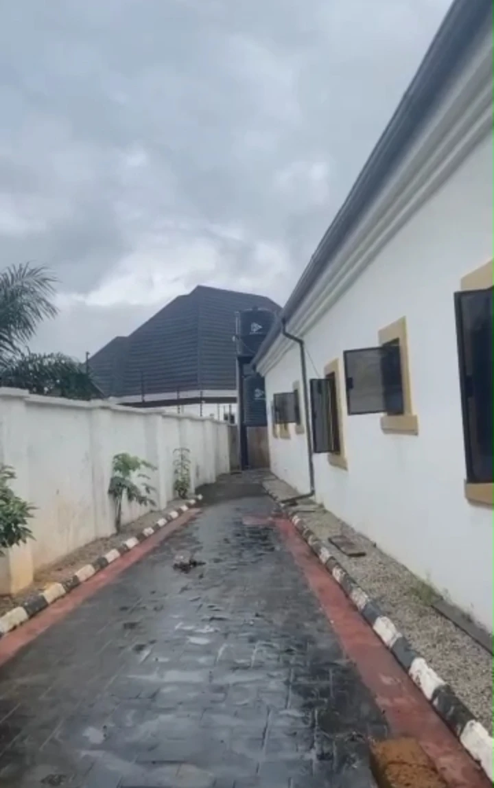 Bungalow for Sale in Anthony camp after agric court by obagie, Edo cover picture