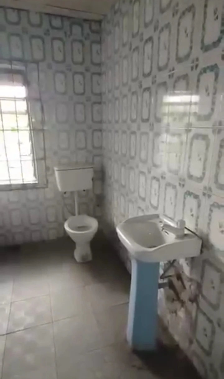 Ware House for Lease in Sapele road, Edo cover picture