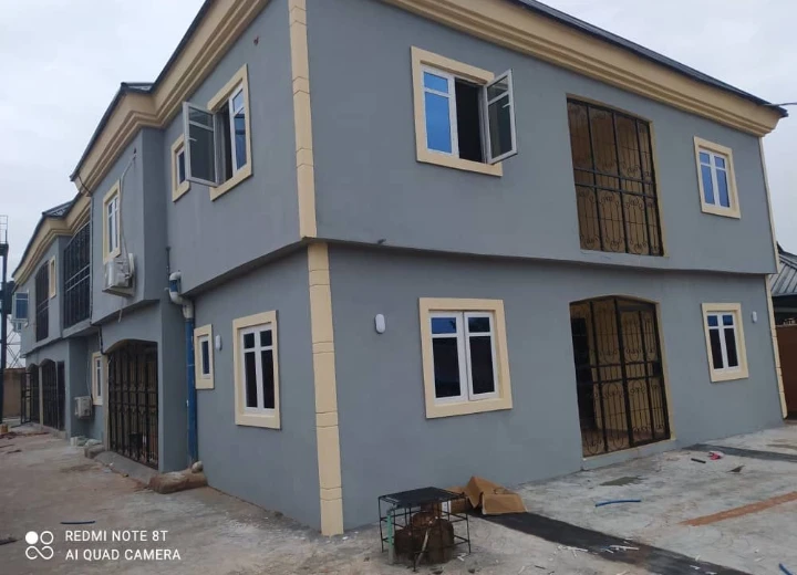 3 Bedroom Flat for Sale in Okabere road off Benin Sapele road, Edo cover picture