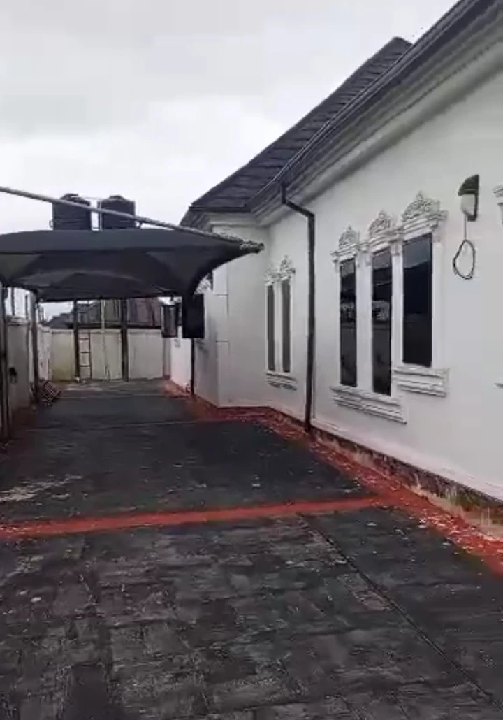 Bungalow for Rent in Ohen road okhoromi community, Edo cover picture