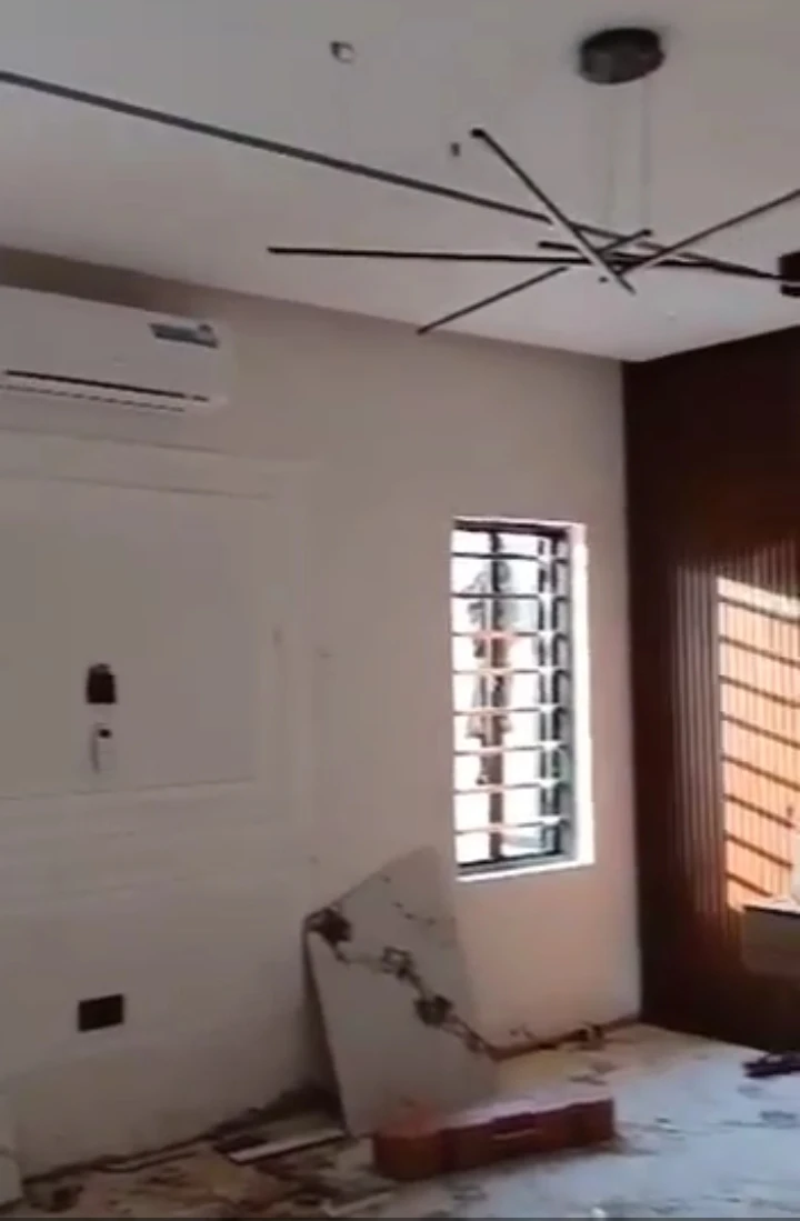 Duplex for Sale in Reuben Aghol, through Adesuwa Second Ugbor GRA, Edo cover picture