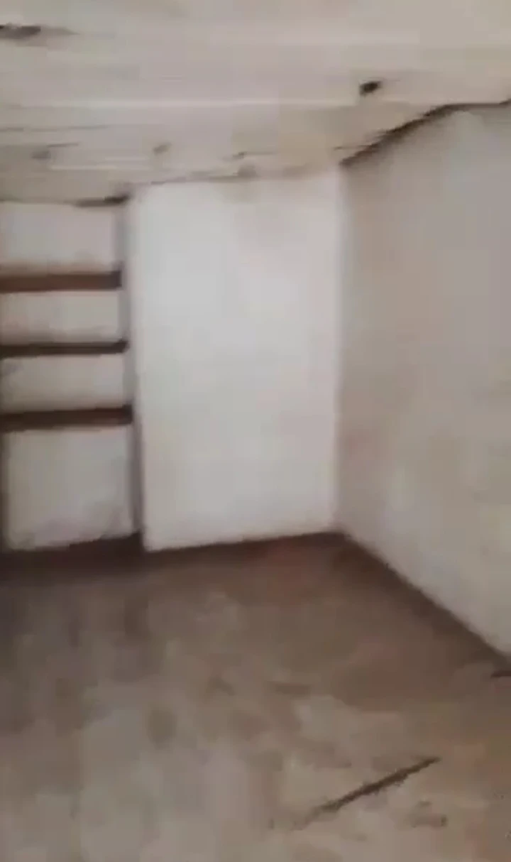 Store for Rent in Wire road, Edo cover picture