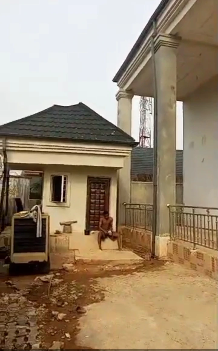 Duplex for Sale in Etete, Edo cover picture