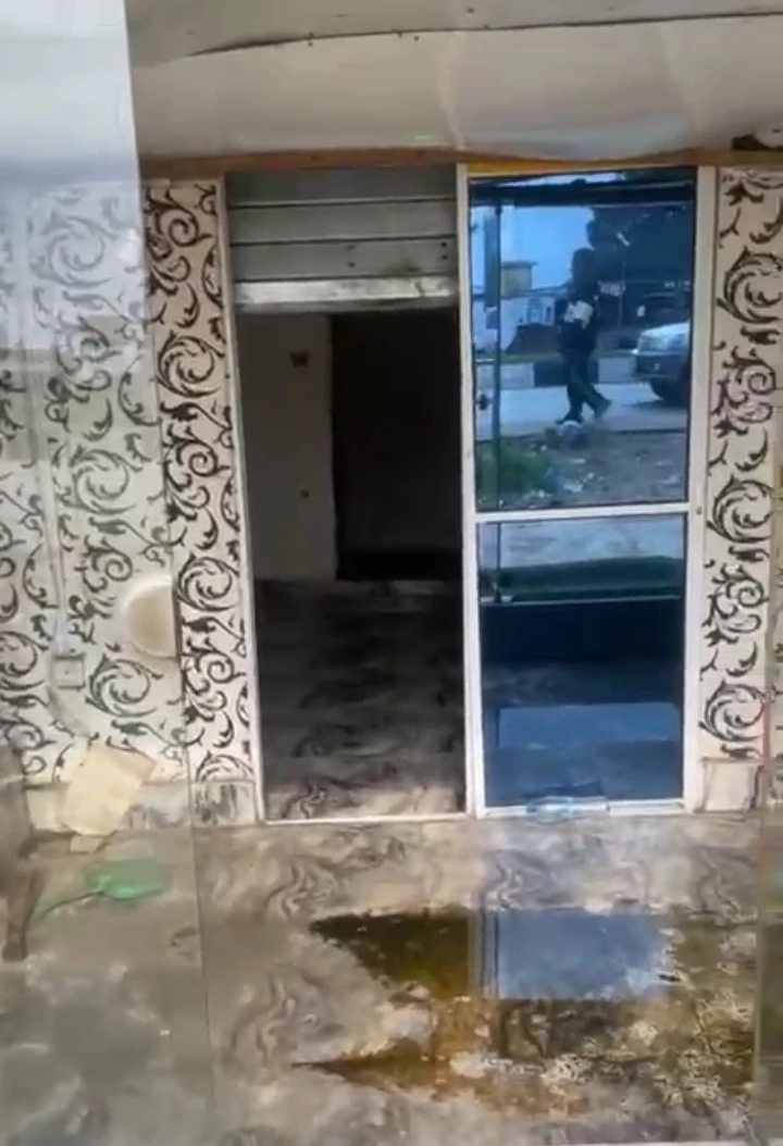 Store for Rent in Along airport road benin, Edo cover picture