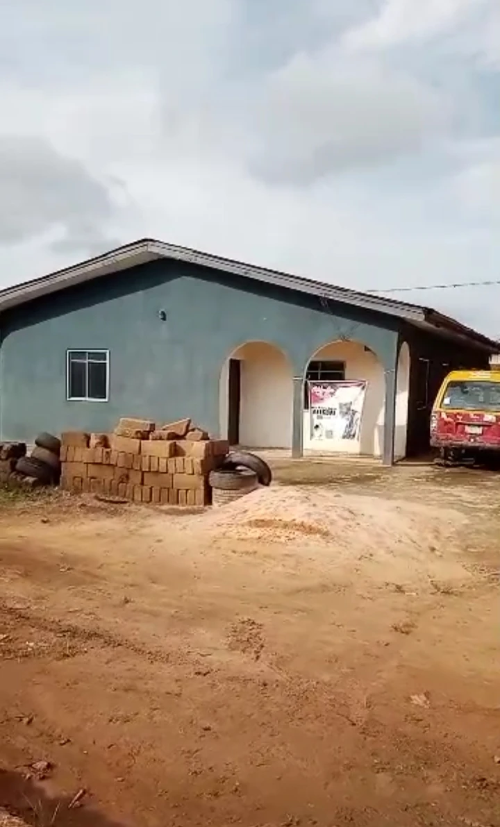 Bungalow for Sale in Erediawa off Sapele road, Edo cover picture
