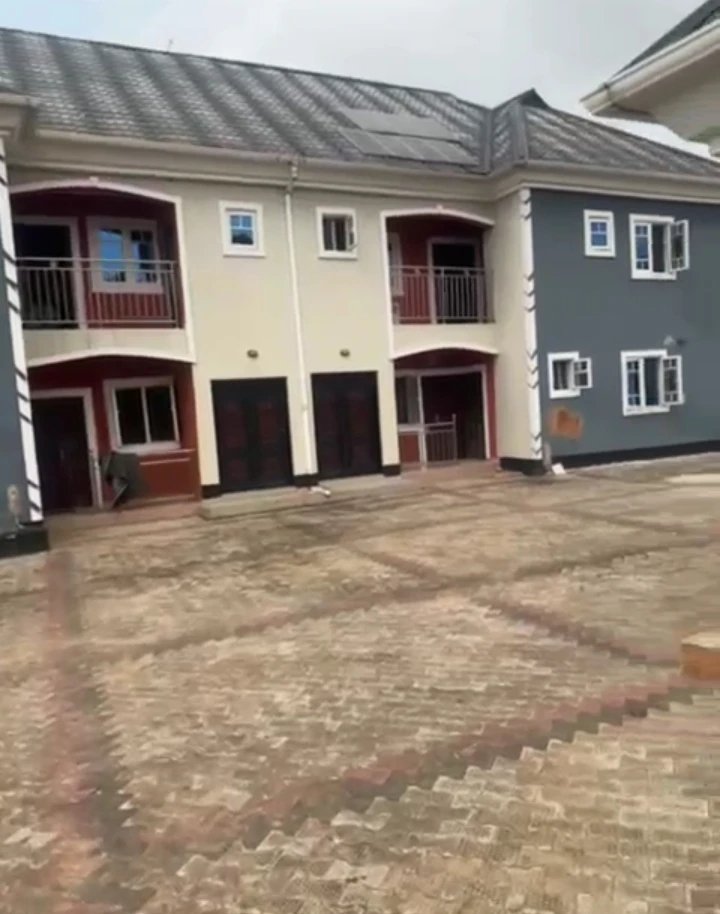 Duplex for Rent in Oguwenyi road, Edo cover picture
