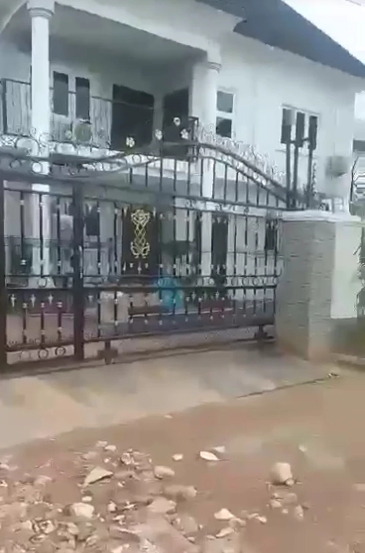 Estate for Sale in Poweline road off first Ugbor GRA, Edo cover picture