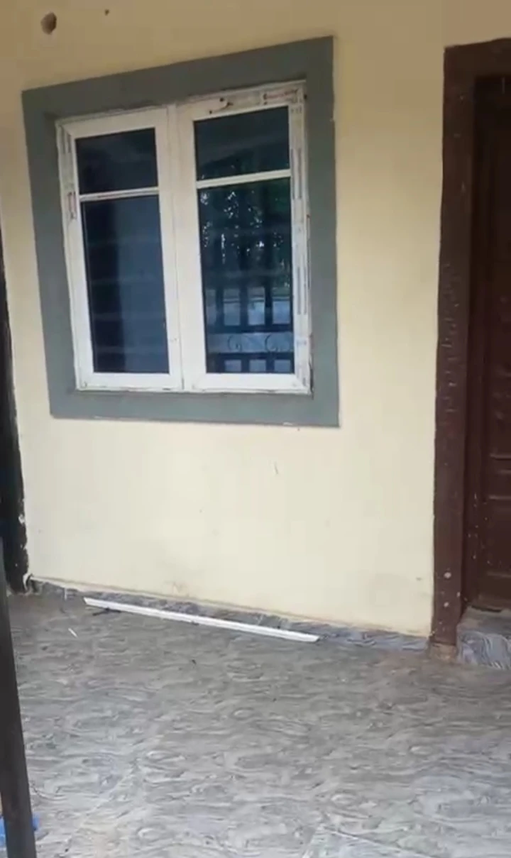 2 Bedroom Flat for Rent in Okhoromi, Edo cover picture