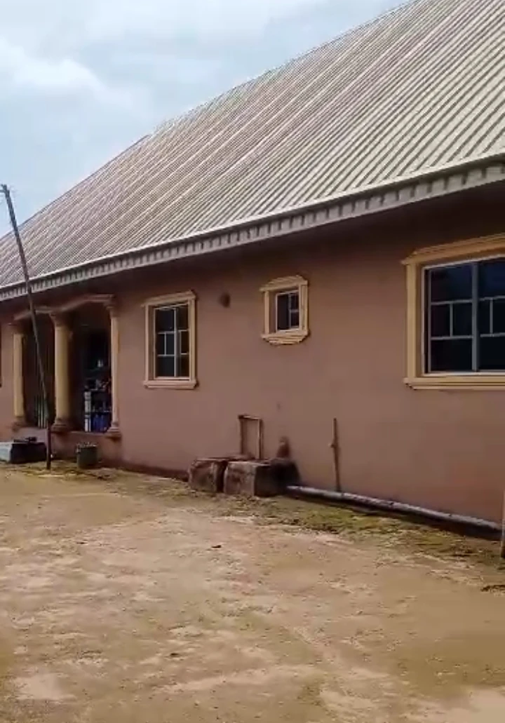 2 Bedroom Flat for Sale in Oguwenyi, Edo cover picture