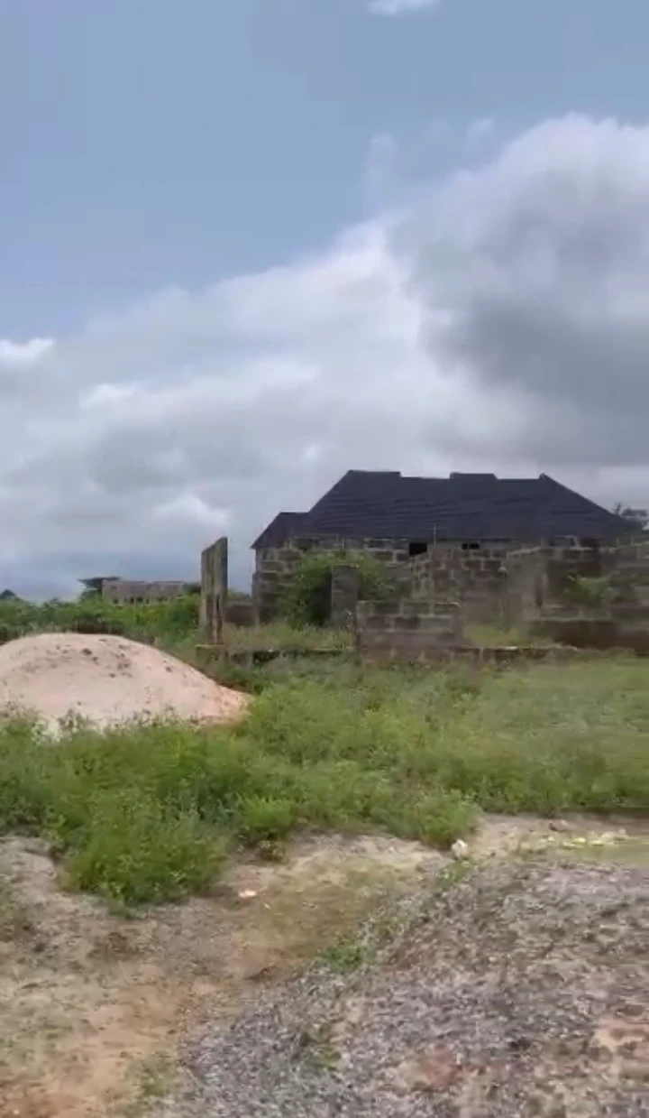 Land for Sale in Ogheghe/obagie nevosa, Edo cover picture