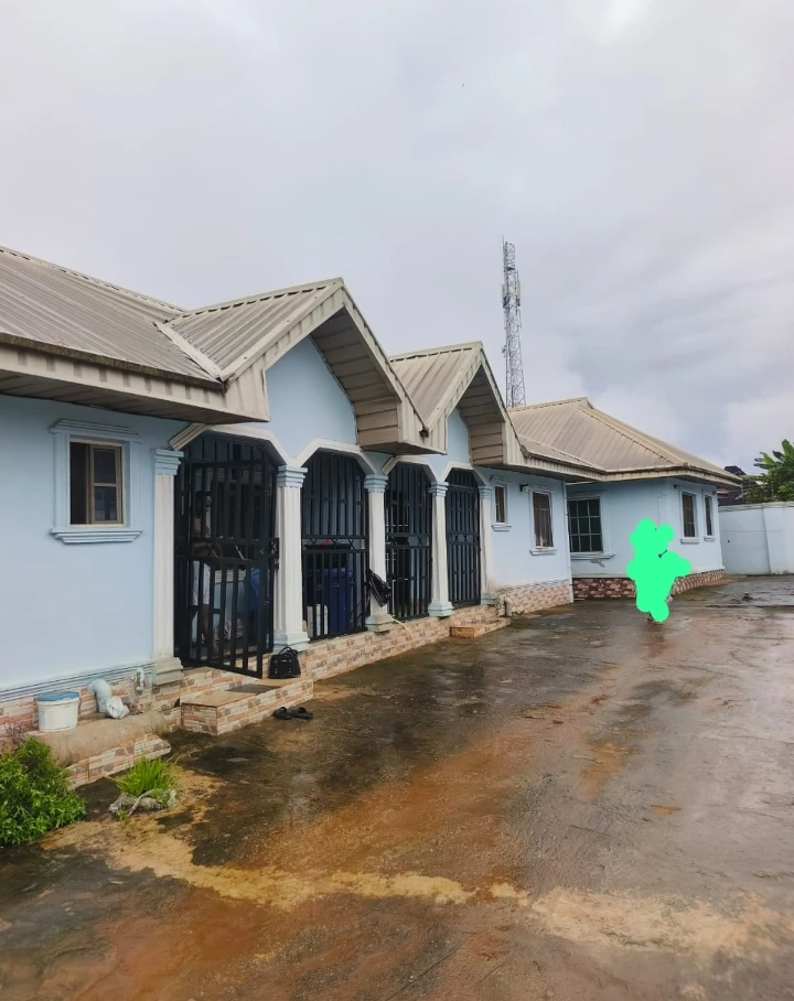 Bungalow for Sale in Ogheghe, Edo cover picture