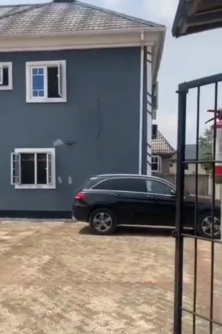 3 Bedroom Flat for Sale in Oguwenyi off airport road, Edo cover picture