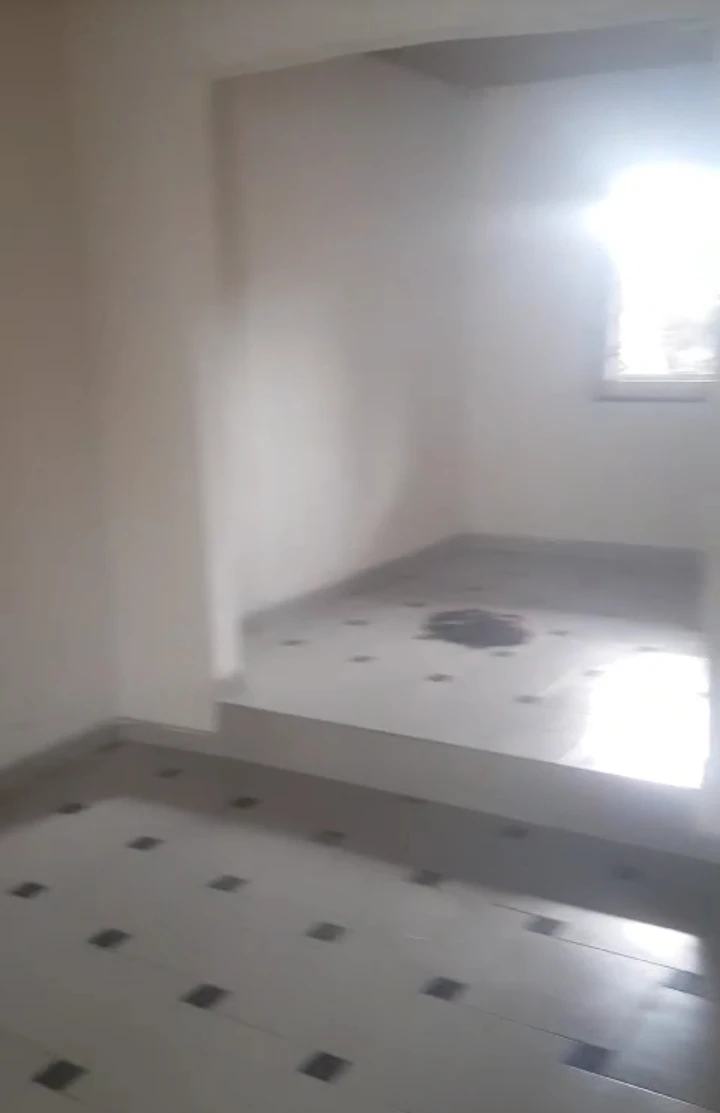 3 Bedroom Flat for Rent in Irhirhi quarters, Edo cover picture