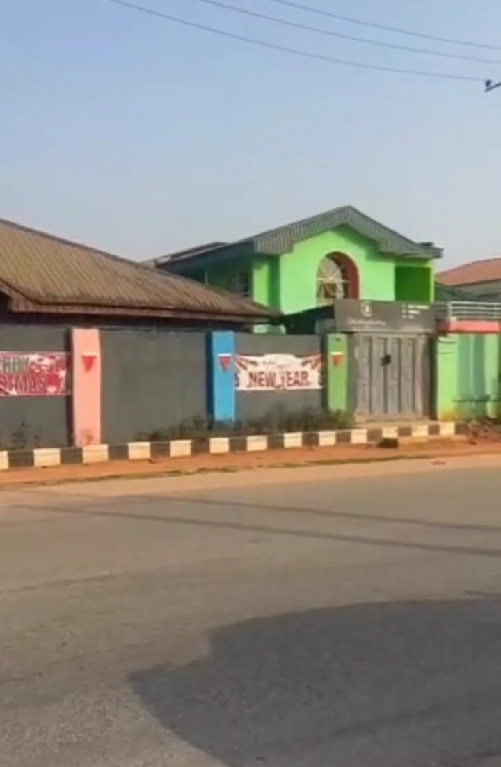 Bungalow for Sale in ADP airport road, Edo cover picture