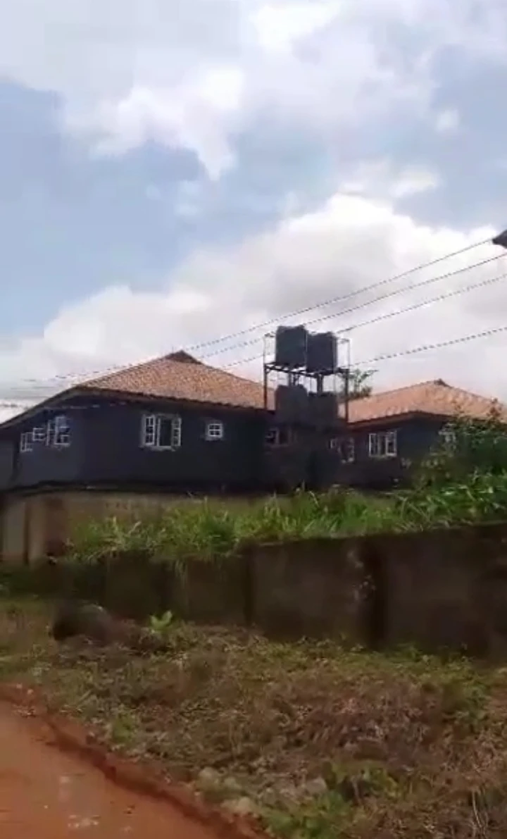 Uncompleted Building for Sale in Behind sazzy filling station Ugbor Central, Edo cover picture