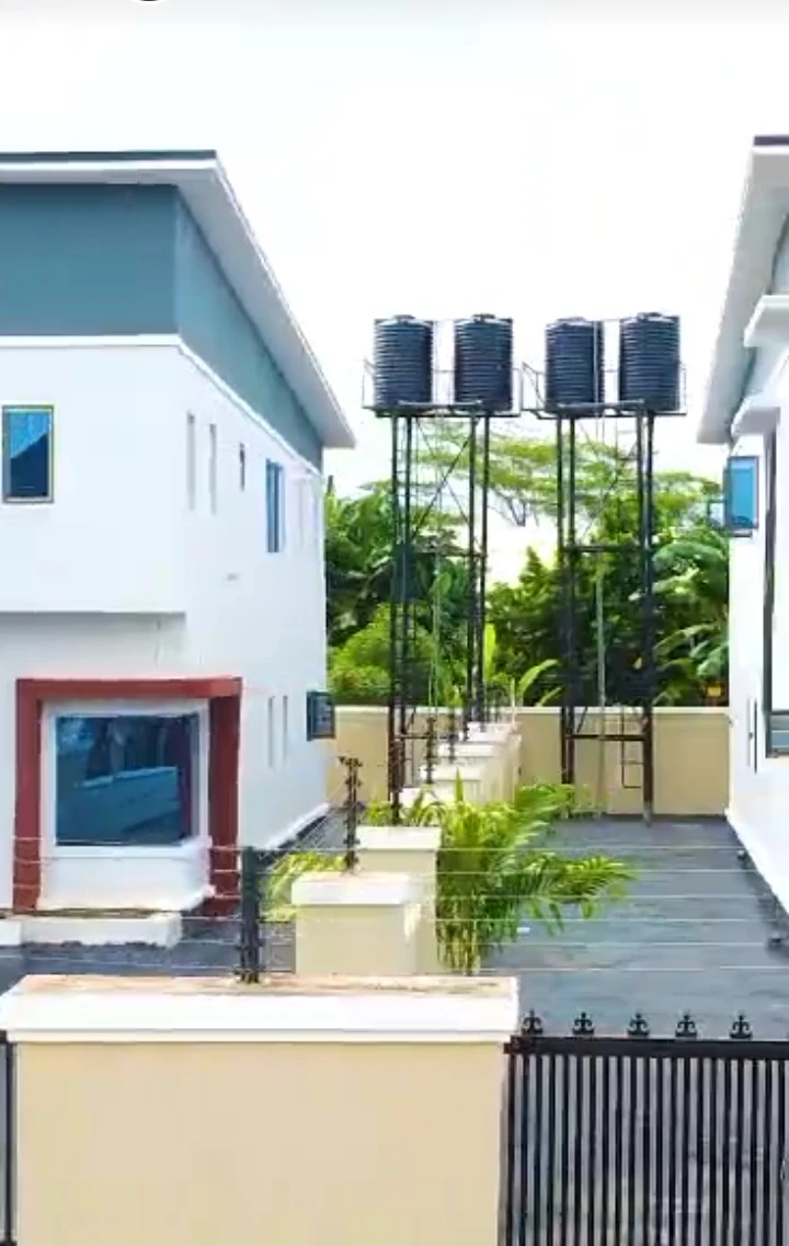 Bungalow for Sale in Oguwenyi Ugbor GRA, Edo cover picture