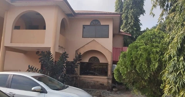 Duplex for Sale in Etete GRA, Edo cover picture
